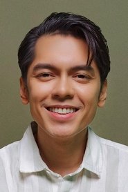 Carlo Aquino